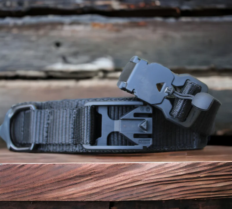 SKÖLLHATI NYLON ID COLLAR WITH MAGNETIC BUCKLE